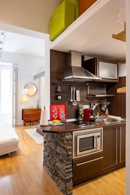 Beautiful Apartment In Malasana For 3 Pax - Ferrer Madrid Luaran gambar