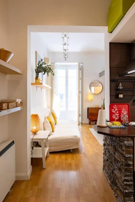 Beautiful Apartment In Malasana For 3 Pax - Ferrer Madrid Luaran gambar