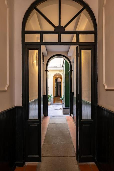 Beautiful Apartment In Malasana For 3 Pax - Ferrer Madrid Luaran gambar