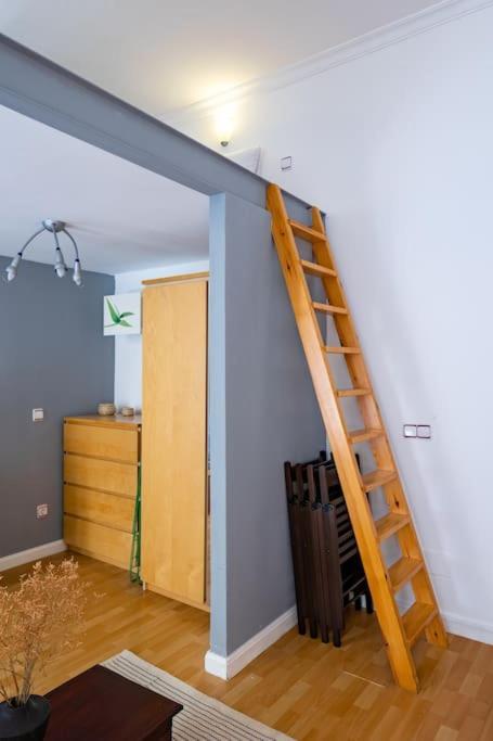 Beautiful Apartment In Malasana For 3 Pax - Ferrer Madrid Luaran gambar