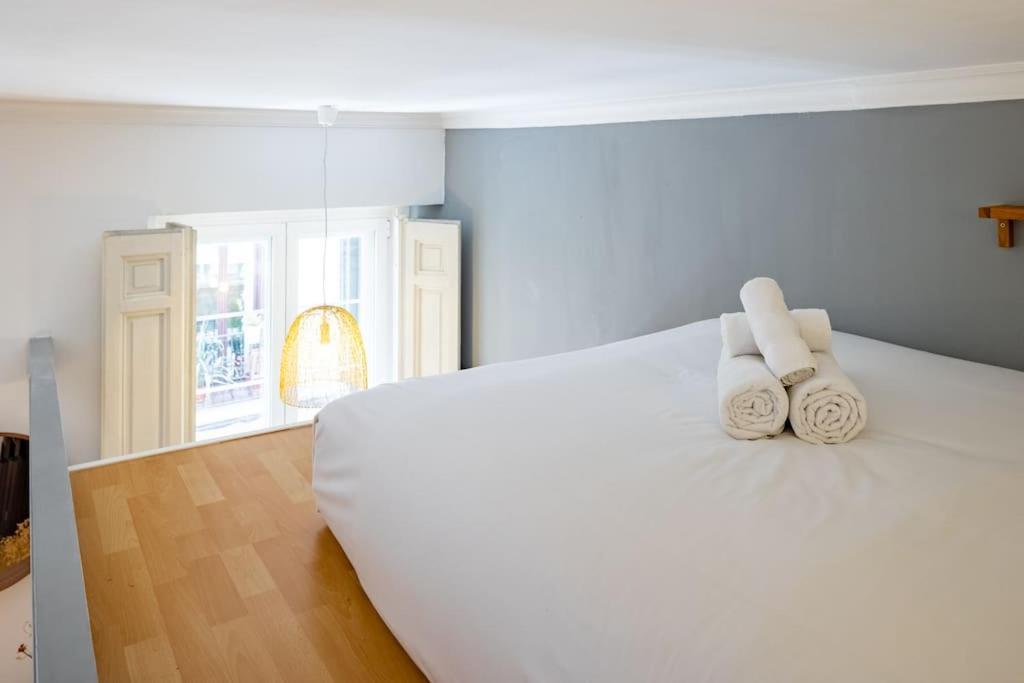 Beautiful Apartment In Malasana For 3 Pax - Ferrer Madrid Luaran gambar